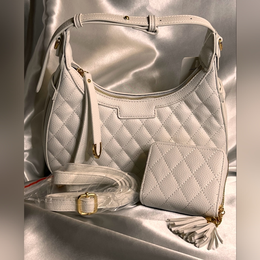 Elegant White Quilted Women's Bag Set